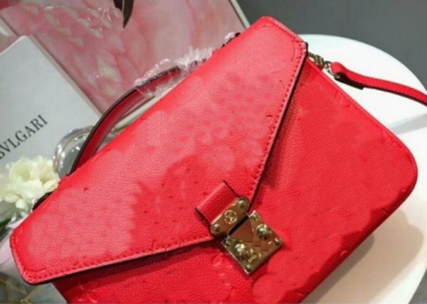 2018new fashion vintage handbags women bags designer handbags wallets for women leather chain bag crossbody and shoulder bags #9986
2018new fashion vintage handbags women bags designer handbags wallets for women leather chain bag crossbody and shoulder bags #9986