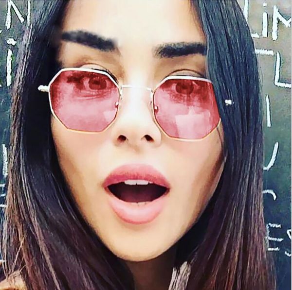 alloy frame vintage small square purple pink color sunglasses women brand original design sun glasses men/women, White;black
alloy frame vintage small square purple pink color sunglasses women brand original design sun glasses men/women, White;black