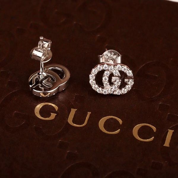 19ss Italy Stud Earrings Luxury Designer Sliver Color Women's Diamond Earrings Orecchini Wedding Earring Mother's Day Gift
19ss Italy Stud Earrings Luxury Designer Sliver Color Women's Diamond Earrings Orecchini Wedding Earring Mother's Day Gift