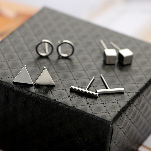 fashion metal pop dangler personality simple geometric square triangle round earrings small jewelry wholesale, Golden;silver
fashion metal pop dangler personality simple geometric square triangle round earrings small jewelry wholesale, Golden;silver