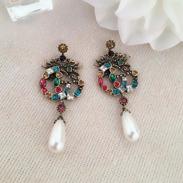 Vintage Classic Women Earrings Colorful CZ Letter Earrings for Girls Women for Party Wedding Nice Gift
Vintage Classic Women Earrings Colorful CZ Letter Earrings for Girls Women for Party Wedding Nice Gift