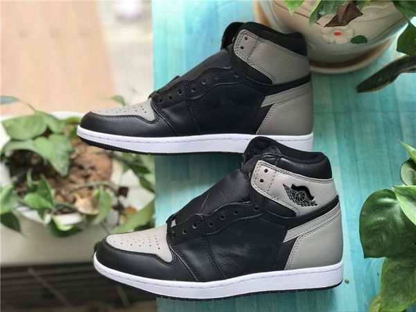 2018 release authentic 1 high og shadow 1s blue white black men basketball shoes sports sneakers with original box 555088-403
2018 release authentic 1 high og shadow 1s blue white black men basketball shoes sports sneakers with original box 555088-403