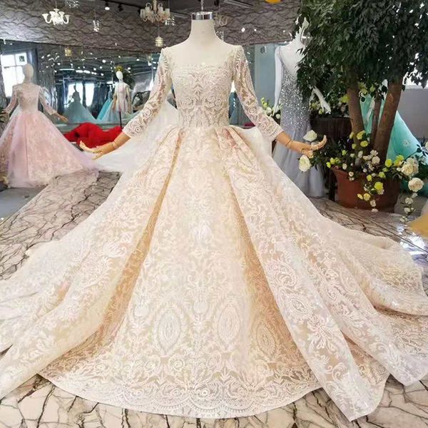 шампанское кружева свадебные платья 2019 квадратных шеи прозрачные длинные рукава sexy v-обратно свадебное платье с блестящими длинный поезд, White
шампанское кружева свадебные платья 2019 квадратных шеи прозрачные длинные рукава sexy v-обратно свадебное платье с блестящими длинный поезд, White