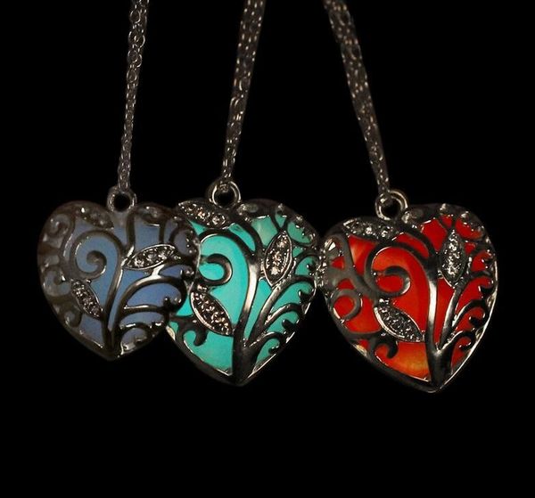 mix colors novelty luminous necklaces heart shape pendant necklace glowing in the dark necklaces charms fashion jewelry for women, Silver
mix colors novelty luminous necklaces heart shape pendant necklace glowing in the dark necklaces charms fashion jewelry for women, Silver
