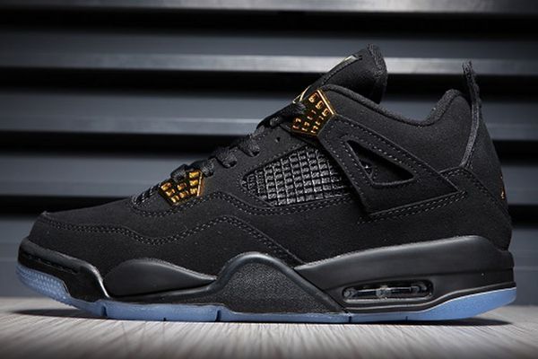 Wholesale 4 Black Suede KAWS x Mens Basketball Shoes 4 black and gold Jumpman luminous transparent sneakers shoes Size 8-13
Wholesale 4 Black Suede KAWS x Mens Basketball Shoes 4 black and gold Jumpman luminous transparent sneakers shoes Size 8-13