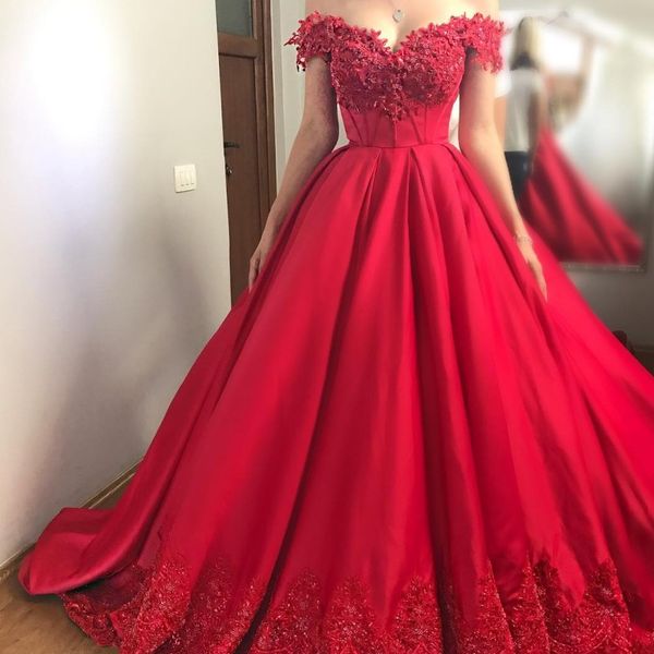 romantic red satin prom dresses beads lace applique off shoulder sleeveless evening dress charming saudi celebrity dress party gowns 2018, Black
romantic red satin prom dresses beads lace applique off shoulder sleeveless evening dress charming saudi celebrity dress party gowns 2018, Black
