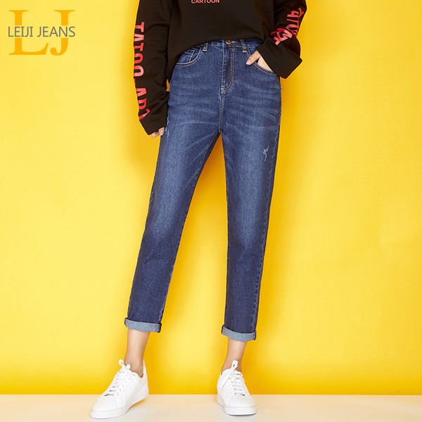 new autumn vintage style bleach plus size xl cotton jeans mid waist denim dark blue loose harem jeans for women 7290
new autumn vintage style bleach plus size xl cotton jeans mid waist denim dark blue loose harem jeans for women 7290