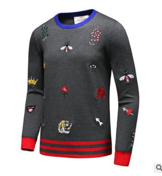 2017 early autumn men sweater bee tiger snake pattern embroidery cashmere material fashion dark gray and blue two colors thicker sweater
2017 early autumn men sweater bee tiger snake pattern embroidery cashmere material fashion dark gray and blue two colors thicker sweater