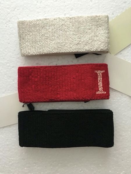 2pcs luxury women headbands men hairbands sport hair bands fashion brand famous design letter headbands black & red & white best quality
2pcs luxury women headbands men hairbands sport hair bands fashion brand famous design letter headbands black & red & white best quality