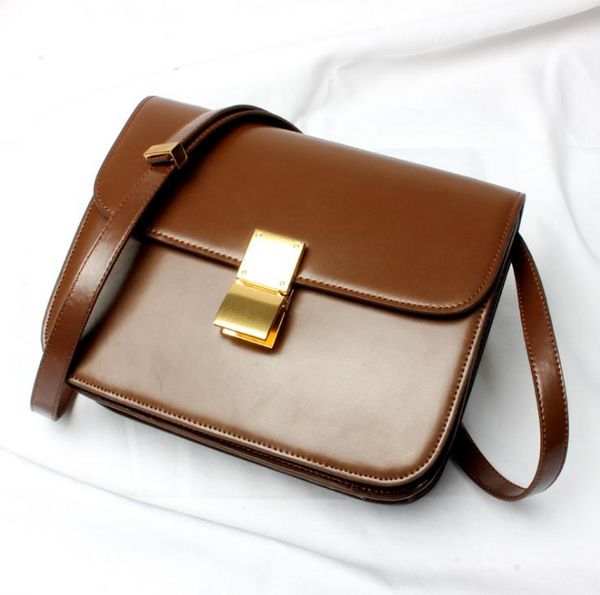 100% genuine leather handbag vogue of new fund of 2018 flight attendant one shoulder his tofu high quality buckles small bread box package
100% genuine leather handbag vogue of new fund of 2018 flight attendant one shoulder his tofu high quality buckles small bread box package