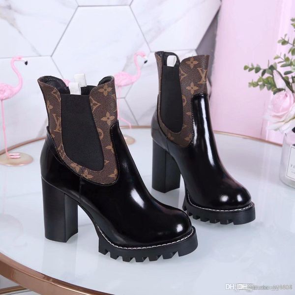 HOT Luxury Branded Full Leather women's boots Designer style high quality fashion Female short boots Ladies shoes Free shipping
HOT Luxury Branded Full Leather women's boots Designer style high quality fashion Female short boots Ladies shoes Free shipping