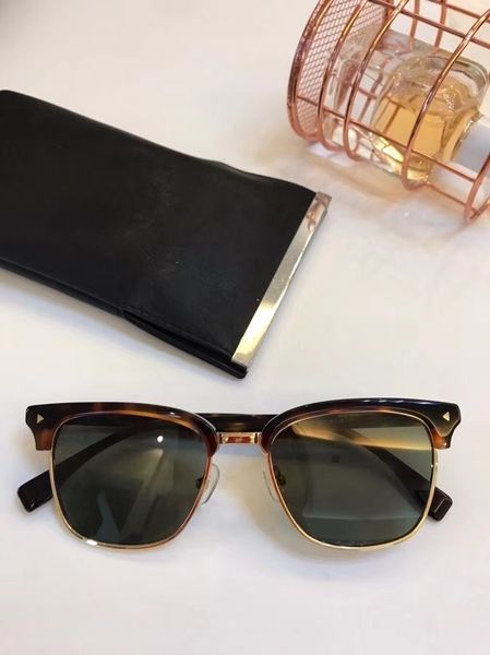 latest selling popular fashion 0003 women sunglasses mens sunglasses men sunglasses gafas de sol sun glasses uv400 lens with box, White;black
latest selling popular fashion 0003 women sunglasses mens sunglasses men sunglasses gafas de sol sun glasses uv400 lens with box, White;black