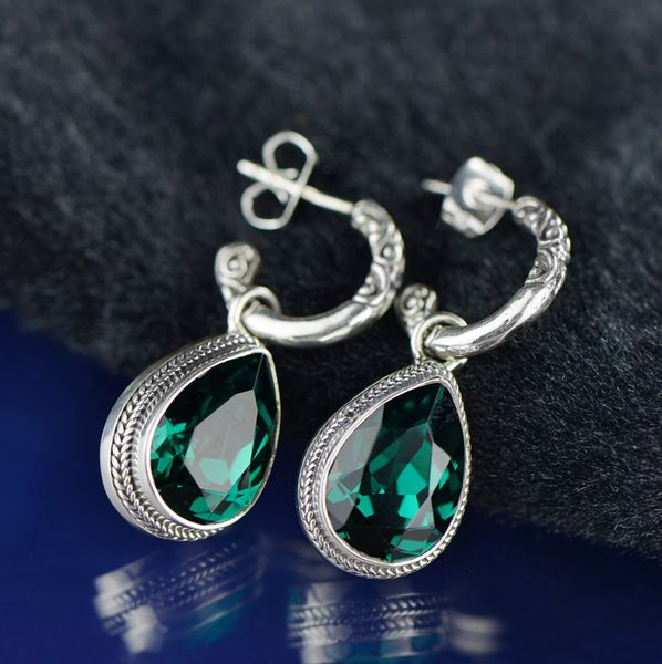 2018 rushed earings fashion jewelry wholesale exotic archaize s925 fashion bright crystal earrings manufacturers selling, Golden;silver
2018 rushed earings fashion jewelry wholesale exotic archaize s925 fashion bright crystal earrings manufacturers selling, Golden;silver