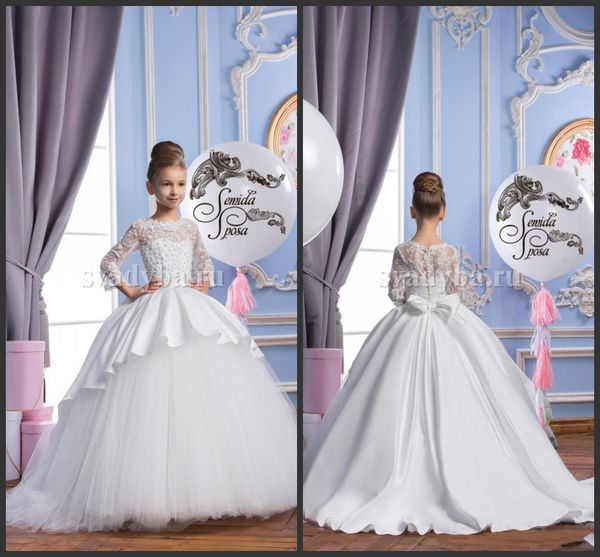 2018 spring flower girl dresses sheer appliqued jewel 3/4 sleeves baby girl children party dress sweep train gowns for communion with bow 58, White;red
2018 spring flower girl dresses sheer appliqued jewel 3/4 sleeves baby girl children party dress sweep train gowns for communion with bow 58, White;red
