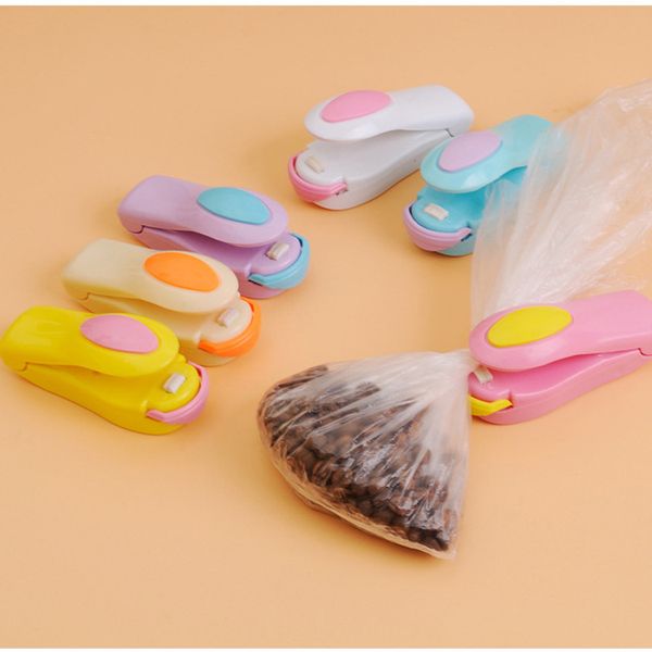 Bag heat ealer portable mini heat ealing machine impul e ealer eal packing pla tic bag kit food aver portable travel hand pre ure
Bag heat ealer portable mini heat ealing machine impul e ealer eal packing pla tic bag kit food aver portable travel hand pre ure