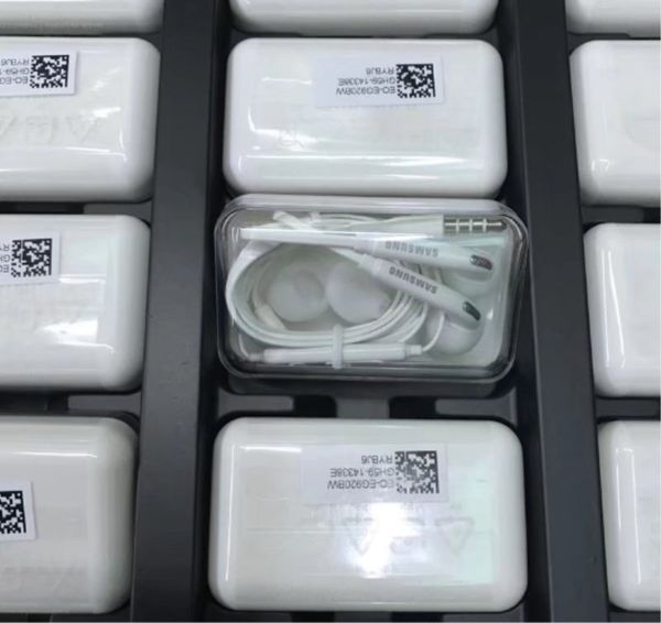 genuine 3.5mm in-ear handseo-eg920 for original samsung galaxy s5 s6 s7 note4 note5 stereo sports earphone
genuine 3.5mm in-ear handseo-eg920 for original samsung galaxy s5 s6 s7 note4 note5 stereo sports earphone