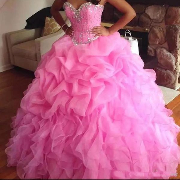 2018 Hot Organza Ball Gown Quinceanera Dresses With Lace Up Ruffles Crystals Beaded Girl Sweet 16 Dresses Formal Party Prom Dresses
2018 Hot Organza Ball Gown Quinceanera Dresses With Lace Up Ruffles Crystals Beaded Girl Sweet 16 Dresses Formal Party Prom Dresses