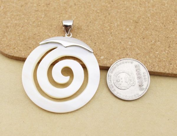 1pc carved hollow out white shell necklaces pendants natural charms for jewelry making findings diy drops oval shape f1137, Bronze;silver
1pc carved hollow out white shell necklaces pendants natural charms for jewelry making findings diy drops oval shape f1137, Bronze;silver