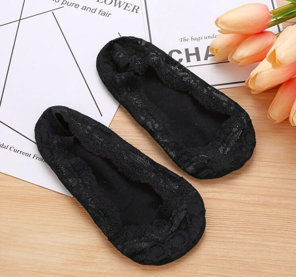 2018 1 pair fashion women summer style lace flower short sock girls antiskid invisible ankle socks, Black;white
2018 1 pair fashion women summer style lace flower short sock girls antiskid invisible ankle socks, Black;white