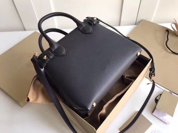 Calf kin luxury bag genuine leather women houlder bag de igner the banner tote fa hion handbag
Calf kin luxury bag genuine leather women houlder bag de igner the banner tote fa hion handbag