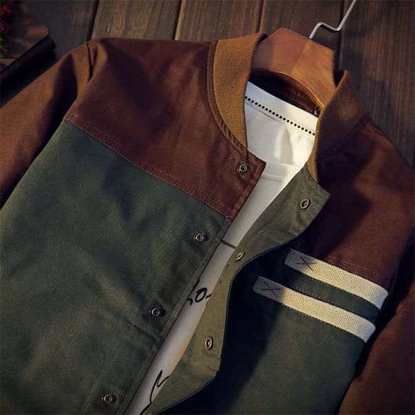2018 autumn and winter new men's casual short coat two-color stitching slim fashion baseball uniform, Black;brown
2018 autumn and winter new men's casual short coat two-color stitching slim fashion baseball uniform, Black;brown
