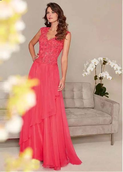 custom lace mother of the bride dresses 2019 with applique beads v neck sweep train long formal evening gowns, Black;red
custom lace mother of the bride dresses 2019 with applique beads v neck sweep train long formal evening gowns, Black;red