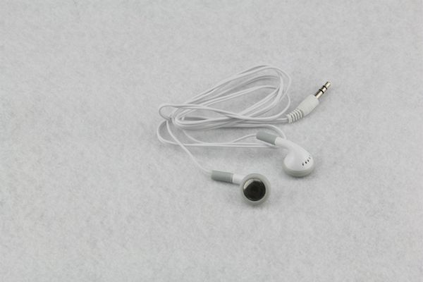 2018 new white wholesale disposable earphones/headphone/headset for bus or train or plane one time use
2018 new white wholesale disposable earphones/headphone/headset for bus or train or plane one time use