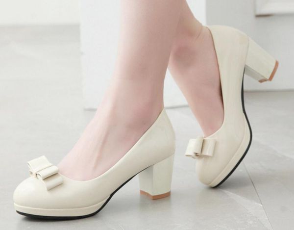 send 2018 spring new style single shoes female coarse heel round head shallow mouth high heel bowknot shoes, Black
send 2018 spring new style single shoes female coarse heel round head shallow mouth high heel bowknot shoes, Black