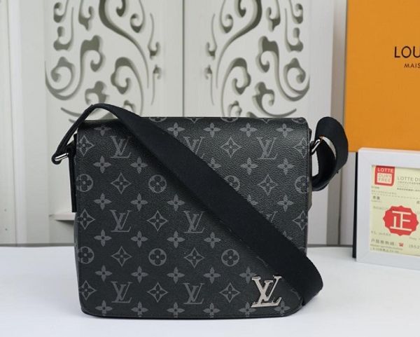 Top Quality men shoulder bag fashion letter real leather carossbody bags for man Messenger bag M44000 S 22x25x8cm M 26cmX32cmX8cm
Top Quality men shoulder bag fashion letter real leather carossbody bags for man Messenger bag M44000 S 22x25x8cm M 26cmX32cmX8cm