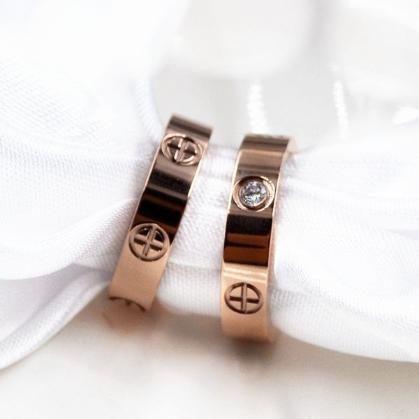 european and american fashion love zircon ring couple models screw titanium steel jewelry rose gold women's ring3129, Silver
european and american fashion love zircon ring couple models screw titanium steel jewelry rose gold women's ring3129, Silver