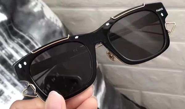 classic designer sunglasses vintage art into the cool 3d fonts highlight the handsome personality uv protection eyewear with cas, White;black
classic designer sunglasses vintage art into the cool 3d fonts highlight the handsome personality uv protection eyewear with cas, White;black