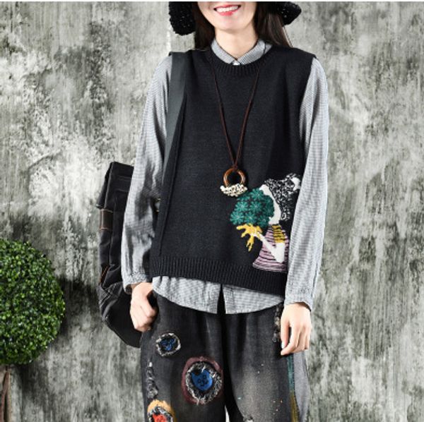 2018 autumn new art cartoon embroidery hook flower knit vest sleeveless pullover sweater female 80817 lpp, White;black
2018 autumn new art cartoon embroidery hook flower knit vest sleeveless pullover sweater female 80817 lpp, White;black