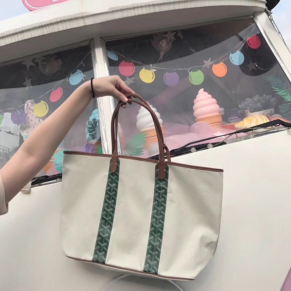 Сумки через плечо из натуральной кожи Classic Lady Black Tam Epsom Tote Сумочка из овечьей шкуры
Сумки через плечо из натуральной кожи Classic Lady Black Tam Epsom Tote Сумочка из овечьей шкуры