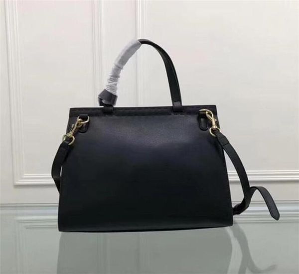 2020 leather shoulder bag leather soft, retro design, color black, red, brown size: 26X19X11CM women hot sale free shipping
2020 leather shoulder bag leather soft, retro design, color black, red, brown size: 26X19X11CM women hot sale free shipping
