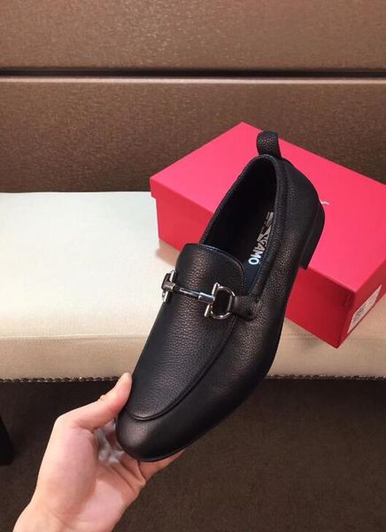 2018 Designer Men Very comfor Leather shoes Men's casual shoes,Breathable casual Leather shoes, Men Dress shoes Brand Designer Flats Shoes
2018 Designer Men Very comfor Leather shoes Men's casual shoes,Breathable casual Leather shoes, Men Dress shoes Brand Designer Flats Shoes