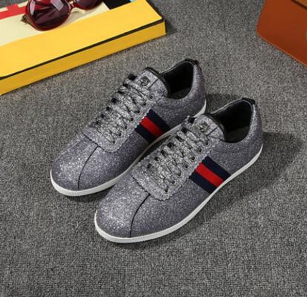 Scarpe da passeggio pieghevole svago modo della moda italiana di marca cuoio genuino marca dei pattini Mocassini di mocassini delle donne
Scarpe da passeggio pieghevole svago modo della moda italiana di marca cuoio genuino marca dei pattini Mocassini di mocassini delle donne
