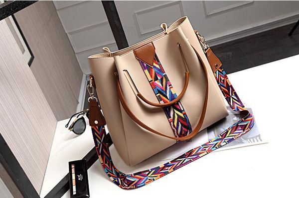 new 2018. handbag. casual small. woman 02 a bucket bag. pattern. body. pu. cross handbags. shoulder bags. totes. designer fashion bag. pwrn, Red;black
new 2018. handbag. casual small. woman 02 a bucket bag. pattern. body. pu. cross handbags. shoulder bags. totes. designer fashion bag. pwrn, Red;black