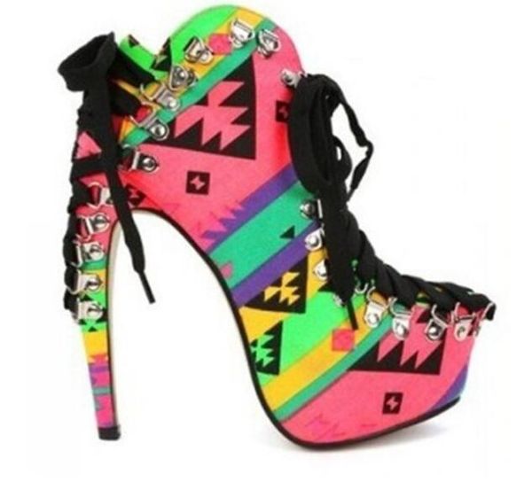 2018 mixed color print autumn winter fashion female ankle boots lace up woman short boots cross tied thin heel women shoes, Black
2018 mixed color print autumn winter fashion female ankle boots lace up woman short boots cross tied thin heel women shoes, Black