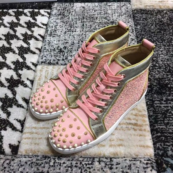 2019 wholesale new fashion pink glitter leather with gold spikes perfect red bottom sneakers men women casual flat fashion designer trainer, Black
2019 wholesale new fashion pink glitter leather with gold spikes perfect red bottom sneakers men women casual flat fashion designer trainer, Black