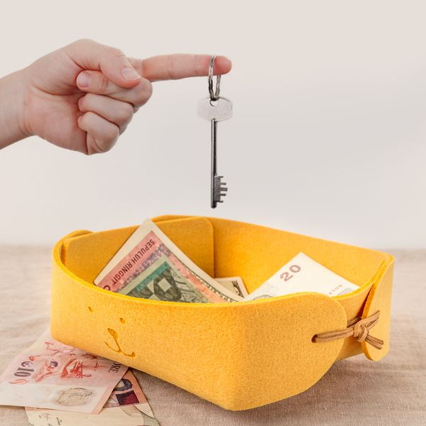 2018 new felt desk organizer storage office stationery storage folding decor ornament box cartoon small object key cabinet bin
2018 new felt desk organizer storage office stationery storage folding decor ornament box cartoon small object key cabinet bin