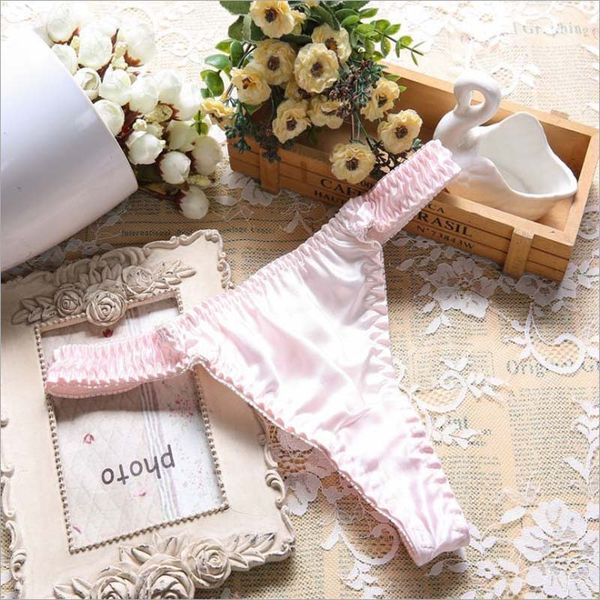 5pcs/set women thong silk low-rise fashionjouets t panties g-string ladies for underwear lingerie underpants new mulberry sexuelst khkb, Red;black
5pcs/set women thong silk low-rise fashionjouets t panties g-string ladies for underwear lingerie underpants new mulberry sexuelst khkb, Red;black