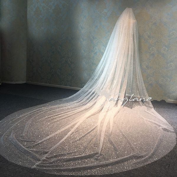 2018 Нового прибытие Bling Wedding Viels два слоя из бисера собора Длина невесты фата сшитог
2018 Нового прибытие Bling Wedding Viels два слоя из бисера собора Длина невесты фата сшитог