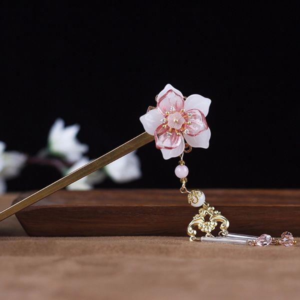 handmade chinese traditional copper sticks ethnic shell flower pendant long tassel women hair jewelry fashion new year gift c18110801, Slivery;golden
handmade chinese traditional copper sticks ethnic shell flower pendant long tassel women hair jewelry fashion new year gift c18110801, Slivery;golden