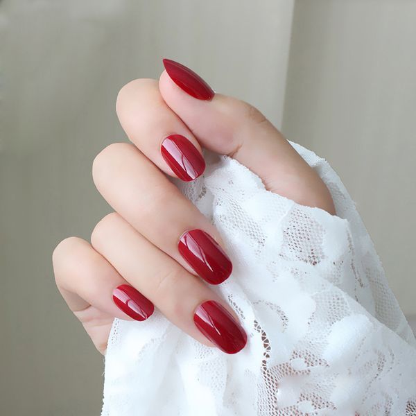 24pcs adorable fashion candy oval decorative fake nails long round section red l524, Red;gold
24pcs adorable fashion candy oval decorative fake nails long round section red l524, Red;gold