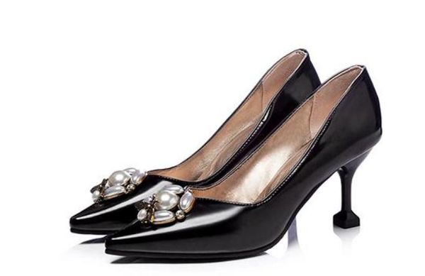 send 2018 spring new style high heel pointed end fine heel water drill shallow mouth women's shoes, Black
send 2018 spring new style high heel pointed end fine heel water drill shallow mouth women's shoes, Black