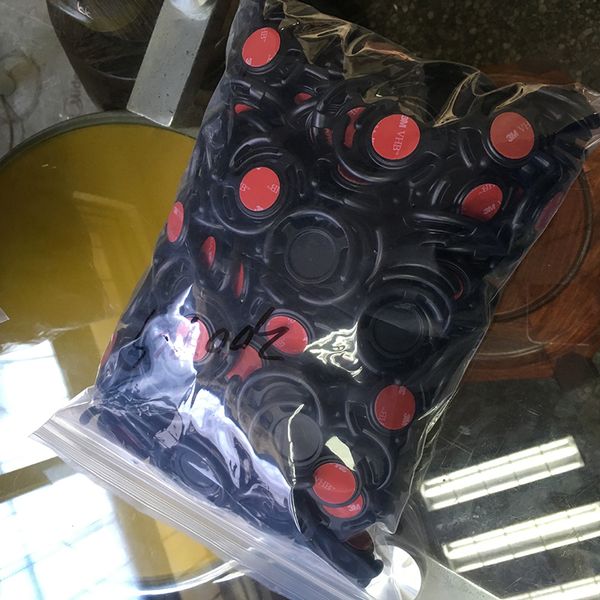 Универсальный автомобильный держатель для мобильного телефона с клипсой 3М клей
Универсальный автомобильный держатель для мобильного телефона с клипсой 3М клей