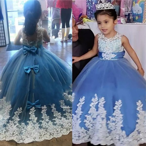 sky blue ball gown flower girl dresses jewel bow white appliques girls pageant dress child birthday party gowns, White;blue
sky blue ball gown flower girl dresses jewel bow white appliques girls pageant dress child birthday party gowns, White;blue