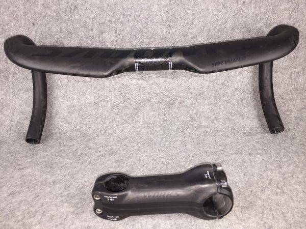 BOB carbon road bike integrated handlebar with stem 28.6mm handlebar Full carbon fiber integrated handlebar with stem
BOB carbon road bike integrated handlebar with stem 28.6mm handlebar Full carbon fiber integrated handlebar with stem