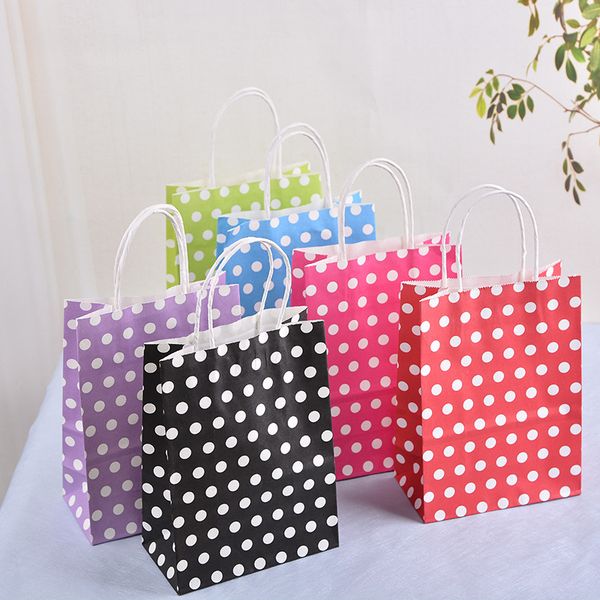 21*15*8cm polka dot kraft paper gift bag with handles fashion jewellery bags wedding birthday party gift bag wholesale
21*15*8cm polka dot kraft paper gift bag with handles fashion jewellery bags wedding birthday party gift bag wholesale