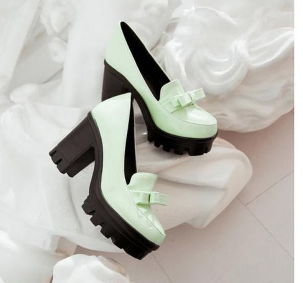 send 2018 spring and autumn thick bottom high heel round head shallow mouth waterproof table coarse heel women's shoes, Black
send 2018 spring and autumn thick bottom high heel round head shallow mouth waterproof table coarse heel women's shoes, Black